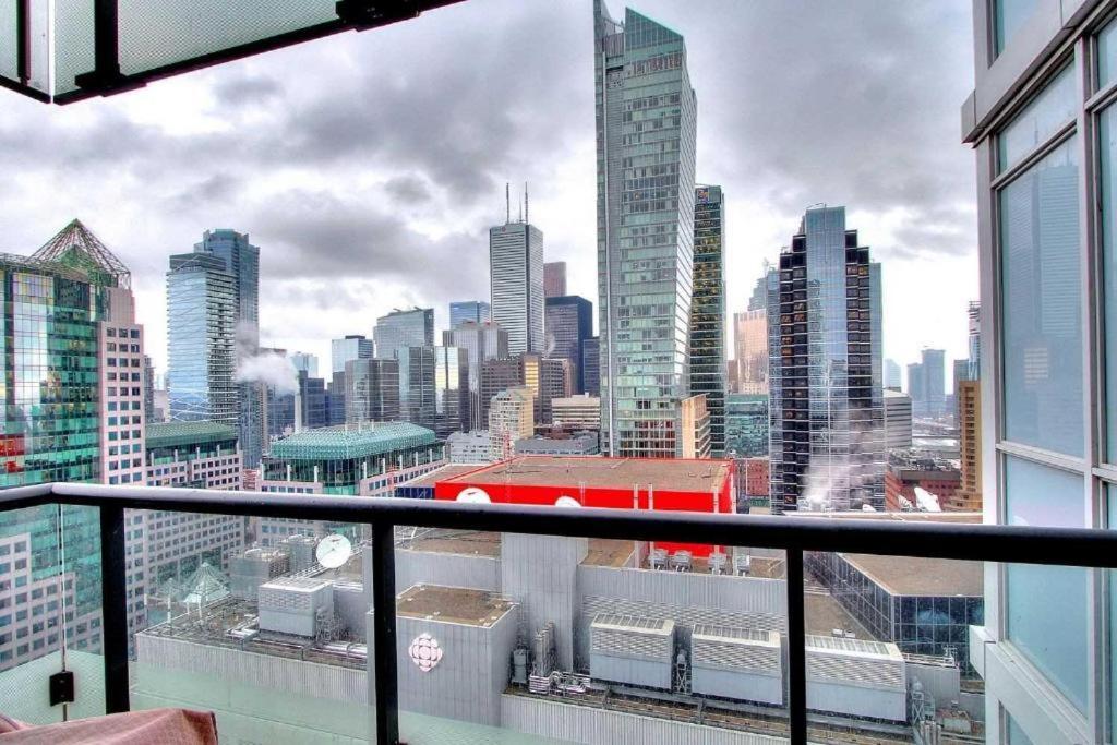 Union Square City Centre Toronto Exterior photo